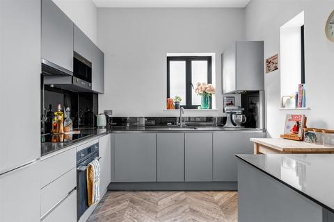 1 bedroom apartment for sale, Green Close, Brookmans Park