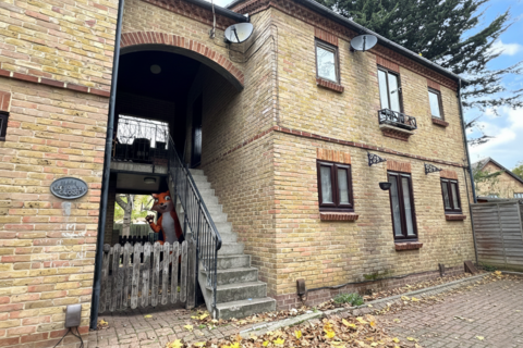 Bowyer Close, Beckton, E6