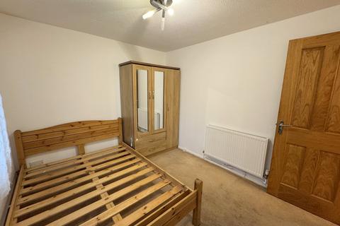 17 Bowyer Close, London, E6 5XU