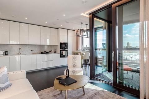 2 bedroom property to rent, Charles Clowes Walk, London SW11