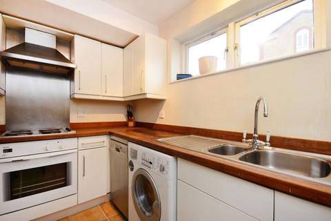 2 bedroom flat to rent, Admiral Place, Rotherhithe, London, SE16