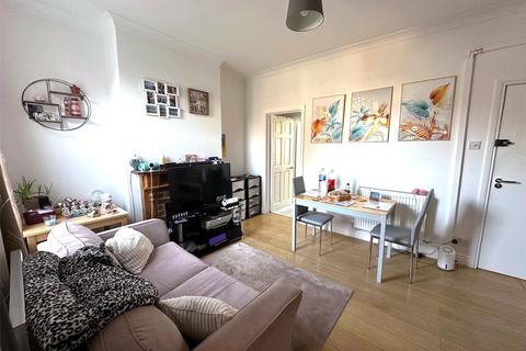 1 bedroom flat to rent, Eden Street, Northamptonshire NN16