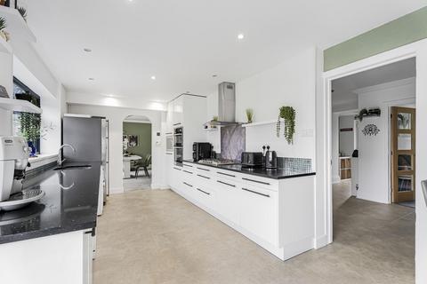 113 Cuffley Hill, Goffs Oak, Waltham Cross, EN7 5HB
