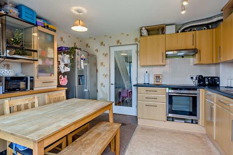 15 Flemming Avenue, Chalgrove, Oxford, OX44 7SW