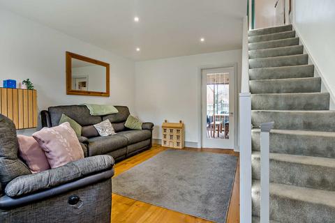 15 Flemming Avenue, Chalgrove, Oxford, OX44 7SW