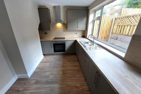 3 bedroom terraced house to rent, Fotherby Drive, Blackley