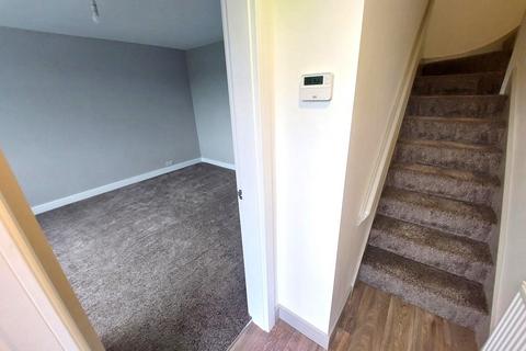 3 bedroom terraced house to rent, Fotherby Drive, Blackley