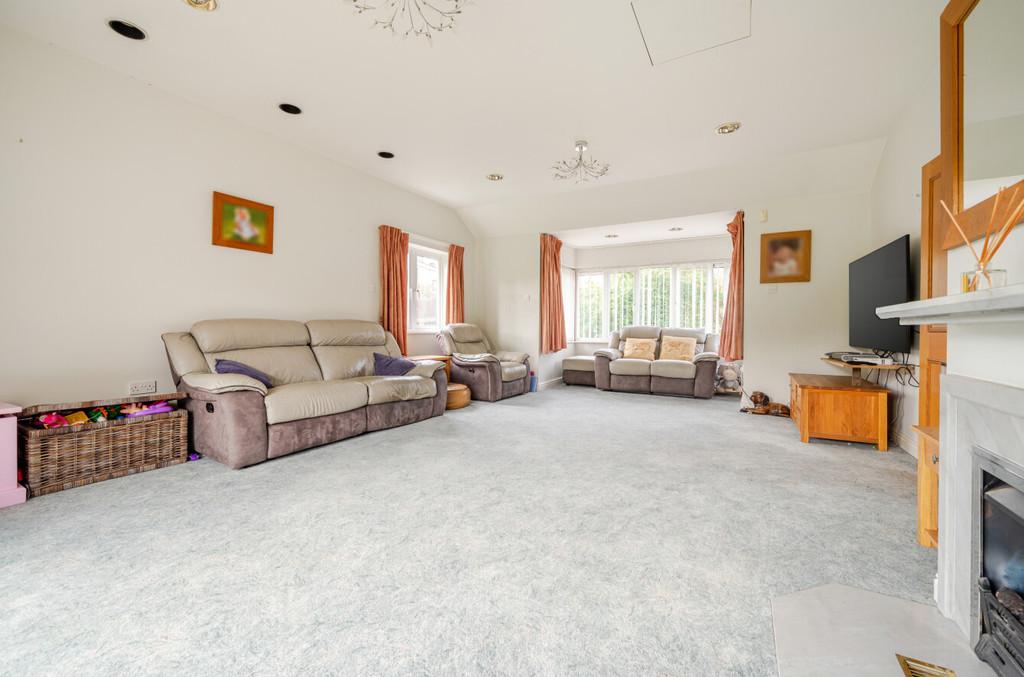 1370701-9-68f6055b022b2