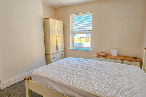 3 bedroom terraced house to rent, 14 Carholme Road - Student House - 26/27 ACADEMIC YEAR