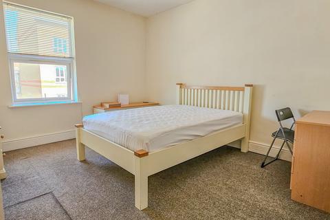 3 bedroom terraced house to rent, 14 Carholme Road - Student House - 26/27 ACADEMIC YEAR