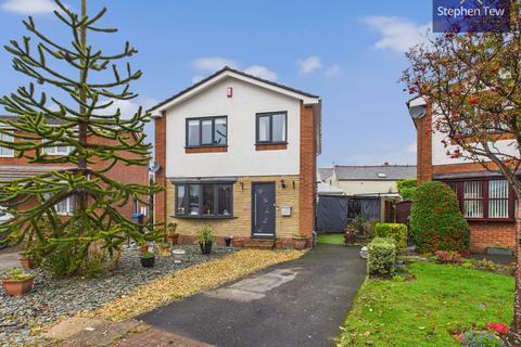 4 bedroom detached house for sale, Gregson Close, Blackpool, FY4