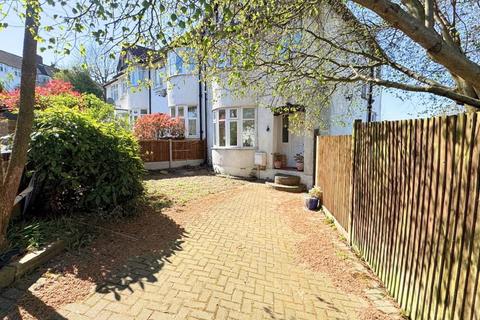 3 bedroom semi-detached house for sale, Ankerdine Crescent, London