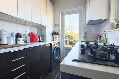 3 bedroom semi-detached house for sale, Ankerdine Crescent, London