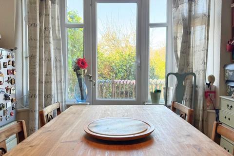 3 bedroom semi-detached house for sale, Ankerdine Crescent, London