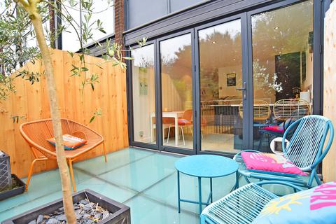 3 bedroom townhouse for sale, Harcourt Drive, Harrogate