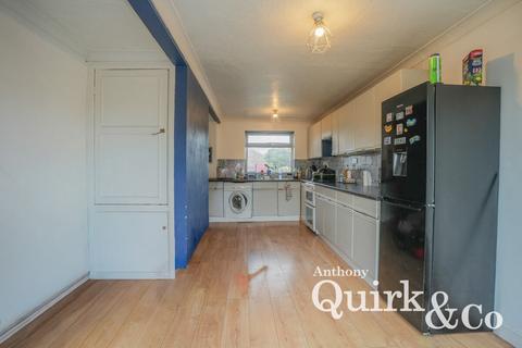 undefined, Central Avenue, Canvey Island, SS8