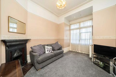 undefined, St. Helen's Crescent, London