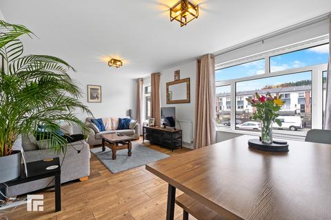 undefined, Rhiwddar flats, Bryn Coch, Taffs Well