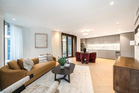 undefined, Triptych Place, London SE1