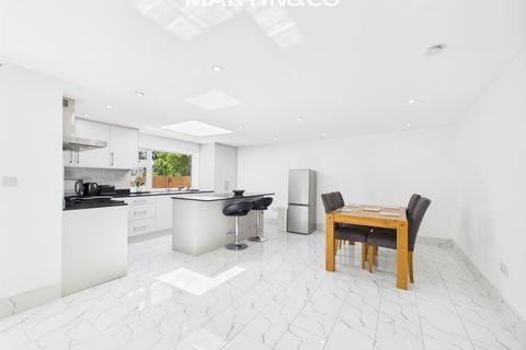undefined, Gipsy Lane, Wokingham