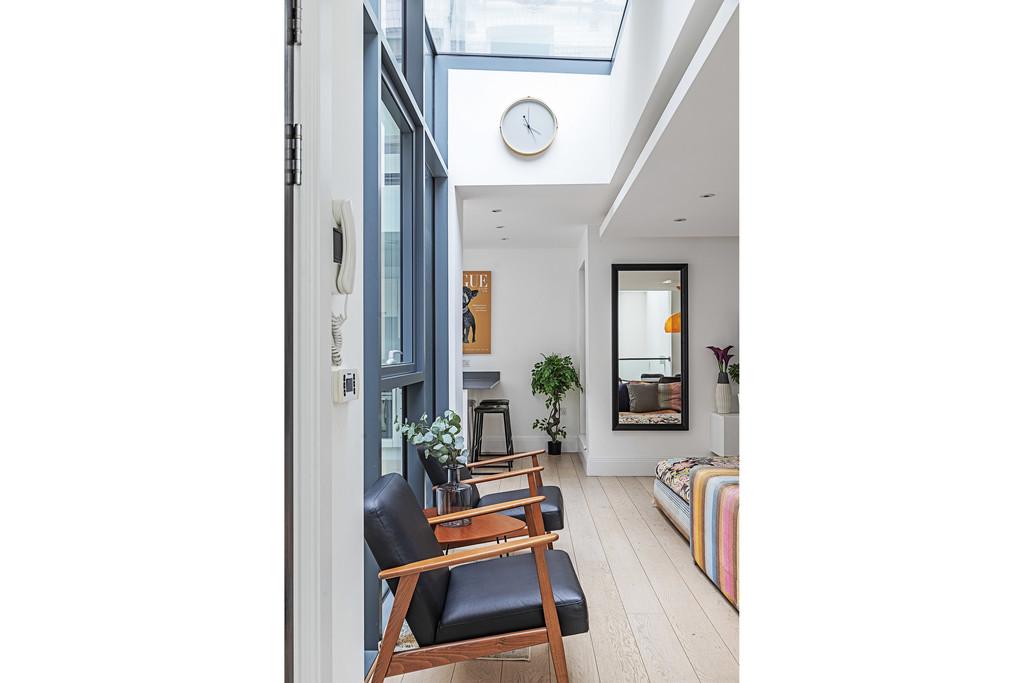 Lincolns Inn Fields 26b