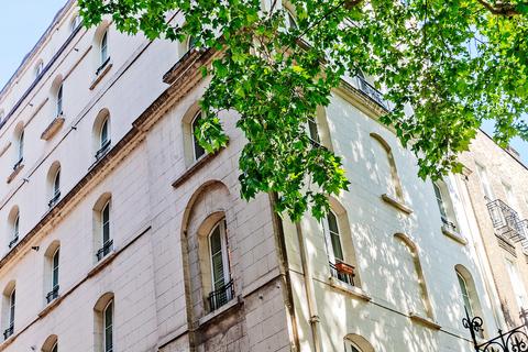 undefined, Villiers Street, Covent Garden WC2