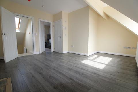 1 bedroom flat to rent, East Park Road, Evington, Leicester, LE5 5HL