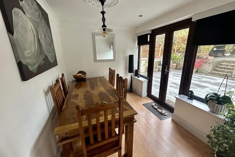 4 bedroom end of terrace house for sale, Cherry Tree Road, Hoddesdon