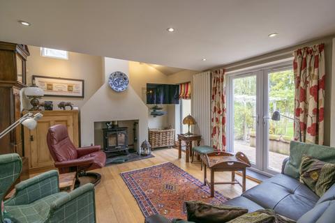 4 bedroom semi-detached house for sale, Corby Hill, Carlisle