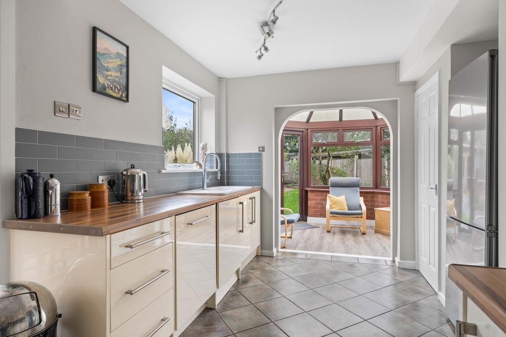 23 Chestnut Close, Hoole, CH2 3 EJ6