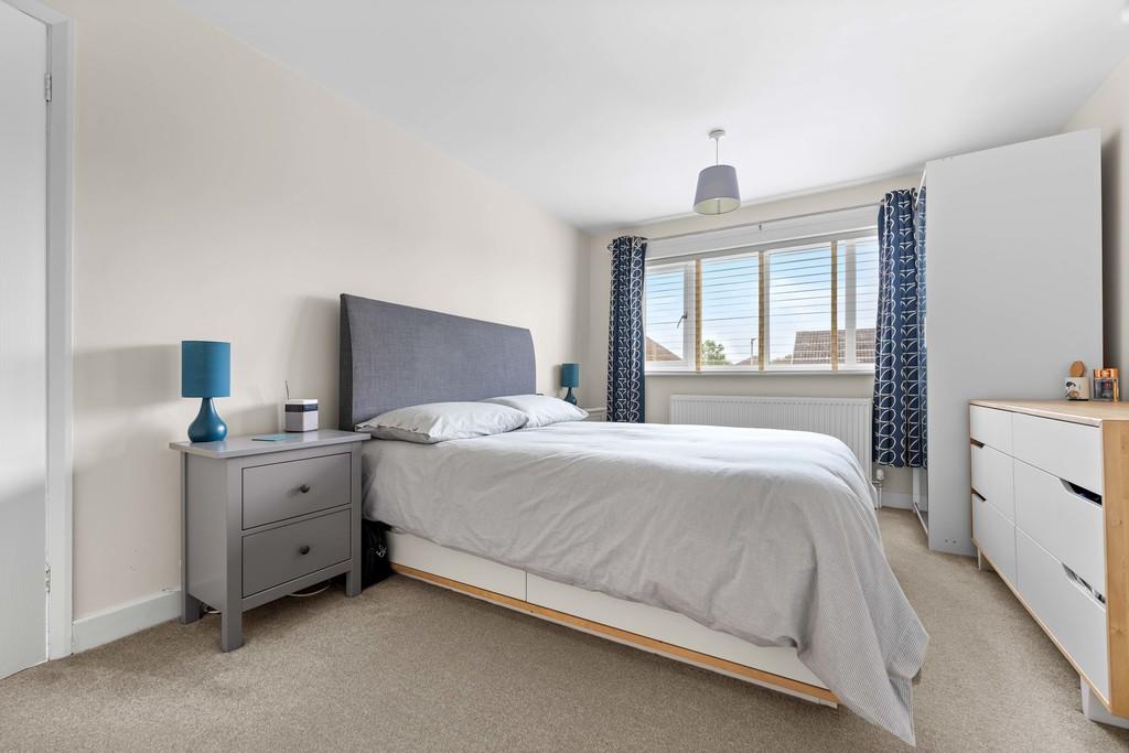 23 Chestnut Close, Hoole, CH2 3 EJ13