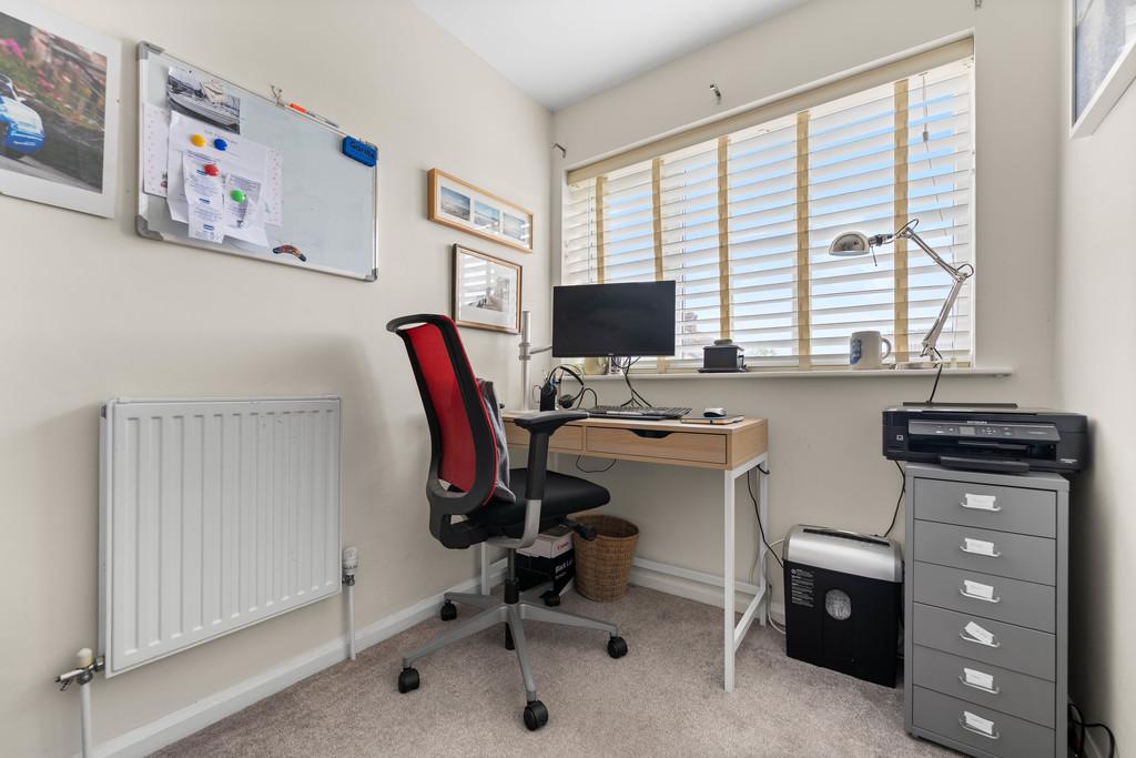 23 Chestnut Close, Hoole, CH2 3 EJ14