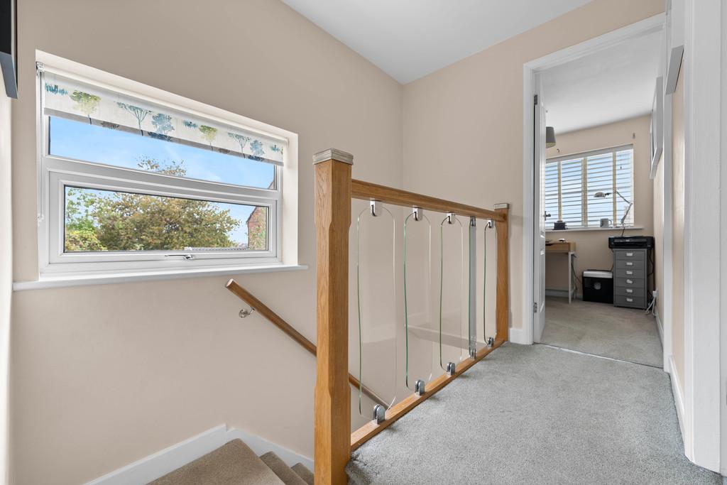 23 Chestnut Close, Hoole, CH2 3 EJ15