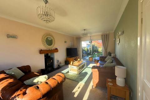 5 bedroom detached house for sale, The Close, Scarborough YO12