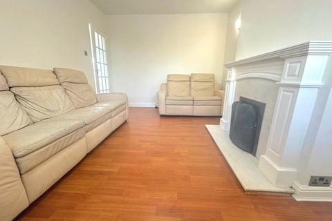 2 bedroom maisonette to rent, Elmgrove Road, Harrow