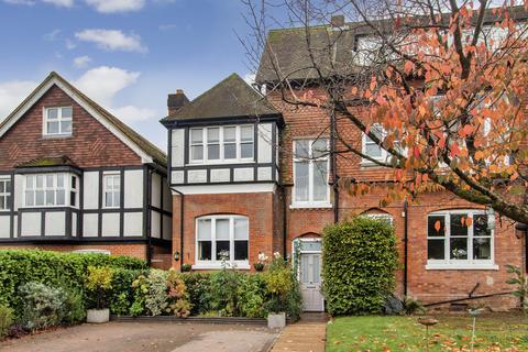 undefined, Thornfield Gardens, Tunbridge Wells TN2