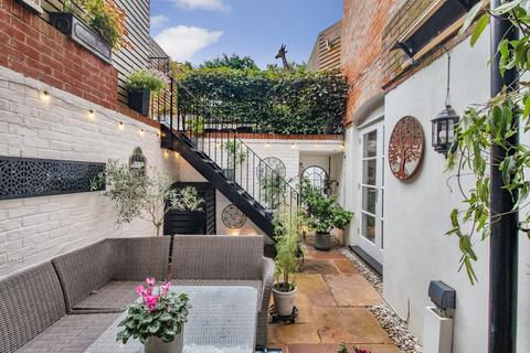 undefined, Thornfield Gardens, Tunbridge Wells TN2