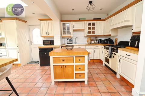4 bedroom semi-detached house for sale, Wath Wood Road, Rotherham S63