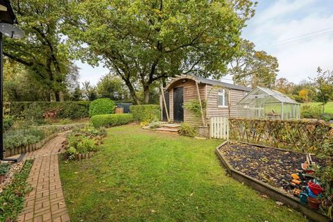 3 bedroom cottage for sale, Honeycritch Lane, Petersfield GU32