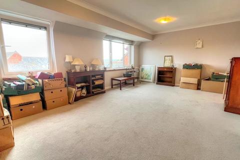 2 bedroom apartment for sale, Lavant Court, Petersfield GU32