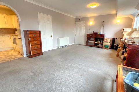 2 bedroom apartment for sale, Lavant Court, Petersfield GU32