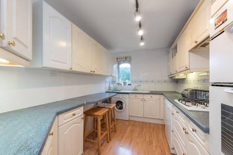 undefined, High Road, Whetstone, London, N20
