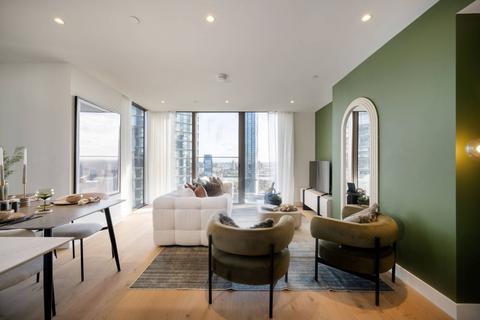 2 bedroom flat for sale, South Quay Plaza, Canary Wharf E14