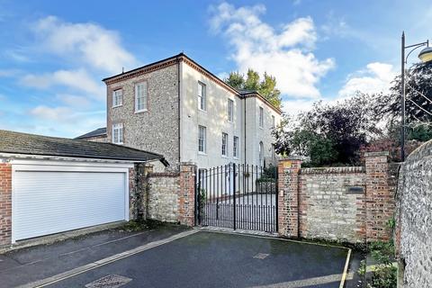 5 bedroom detached house for sale, Friary Lane, Chichester PO19