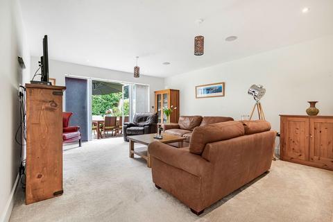 5 bedroom detached house for sale, Caterham Court, Caterham CR3
