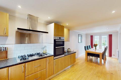 5 bedroom detached house for sale, Washburn Close, Westhoughton, BL5