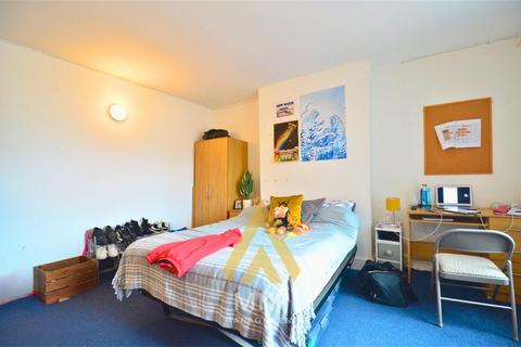 6 bedroom terraced house to rent, Tiverton Road, Selly Oak, Birmingham B29