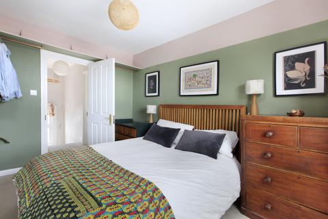 2 bedroom flat for sale, Killyon Terrace, Clapham, London