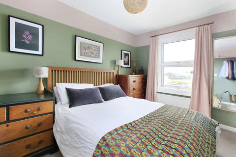 2 bedroom flat for sale, Killyon Terrace, Clapham, London