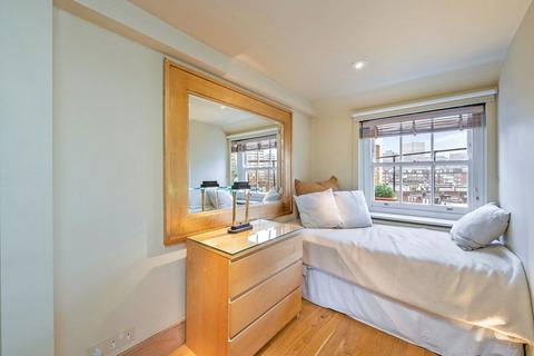 3 bedroom flat to rent, Hyde Park Square, London W2
